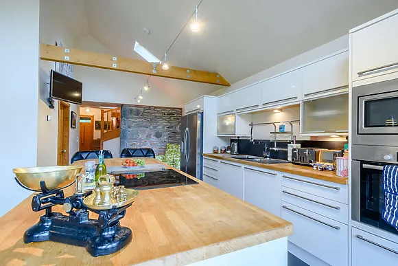 School House Dalavich