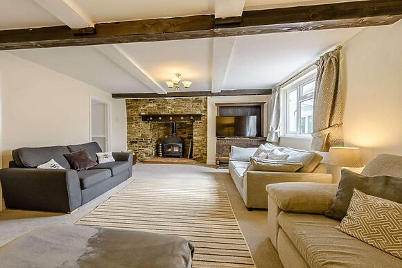 Alminstone House