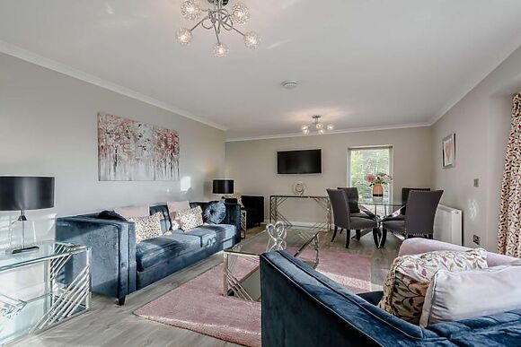 Treetops Coastal Retreat