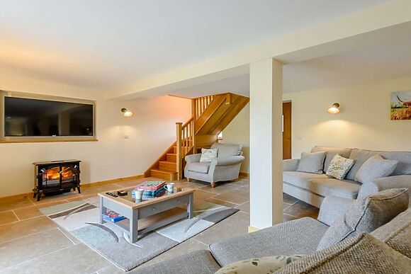 Blue Lins River Barn