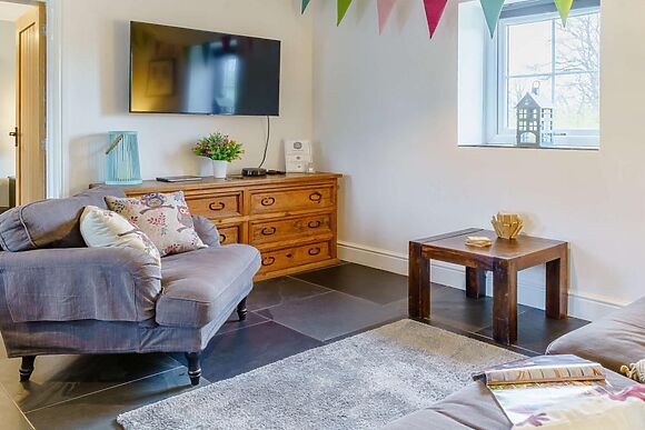 Nestled Away Owl Barn