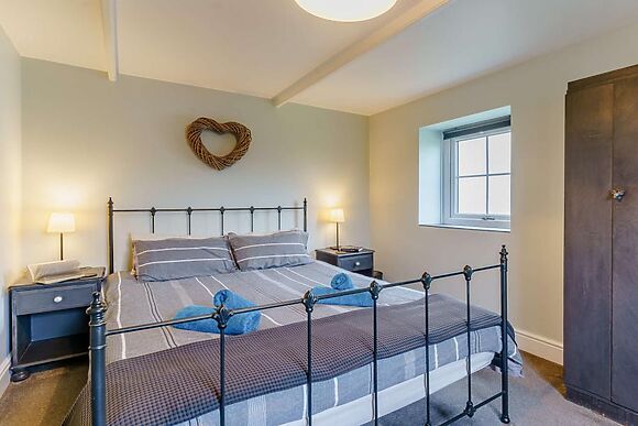 Nestled Away Birdsong Cottage