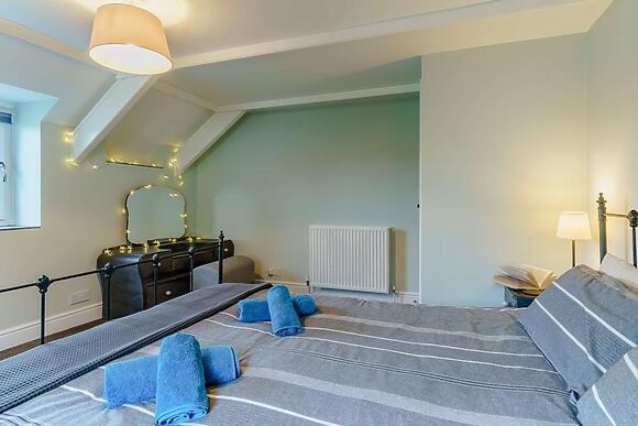 Nestled Away Birdsong Cottage