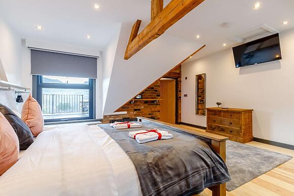 2 School Cottage