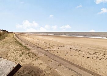 Middle Cottage Bacton