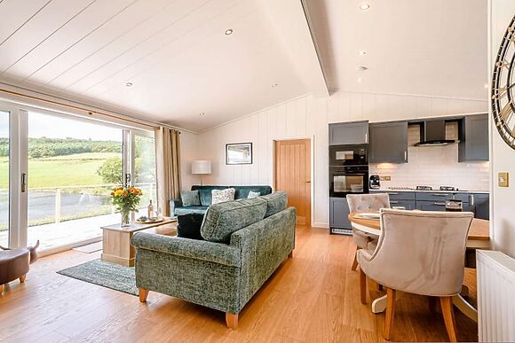 Hazel Lodge At Bengairn