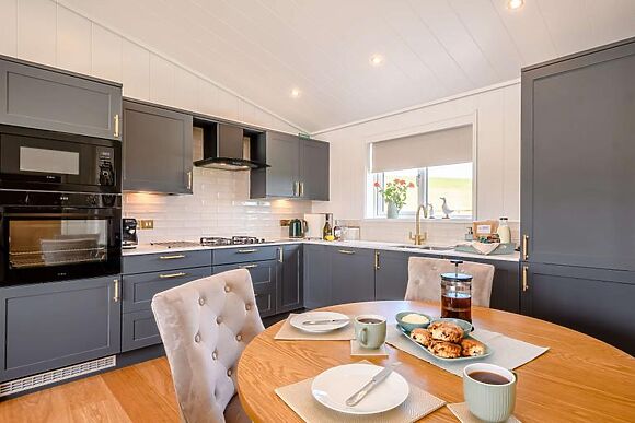 Hazel Lodge At Bengairn