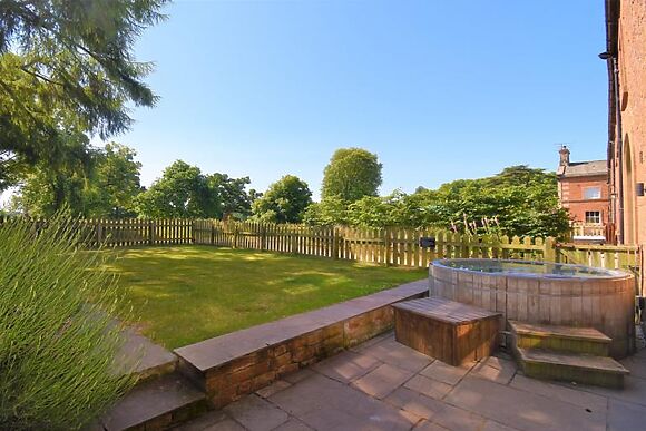 Kiri Cottage Edenhall Estate