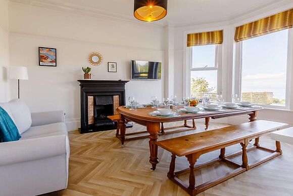 Courtlands Seaside Villa