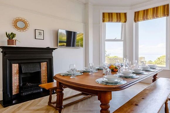 Courtlands Seaside Villa