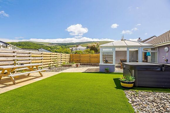 Ty Asyn Donkey House