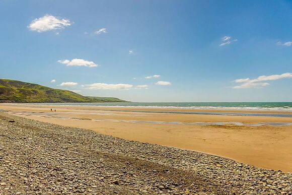 Ty Asyn Donkey House