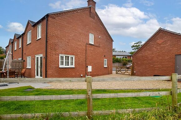 Forget Me Not Cottage Ashbourne