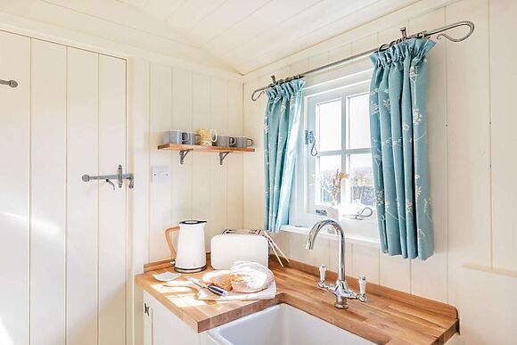 The Curlew Shepherds Hut