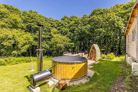 Acorn Cabin
