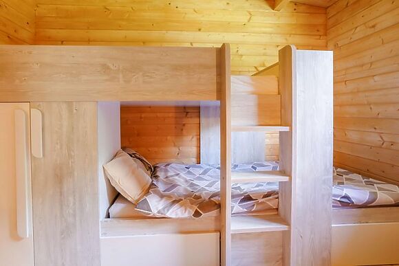 Acorn Cabin