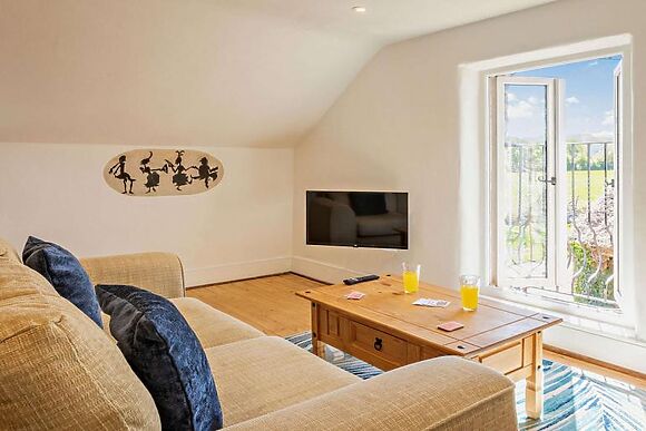 Duddlestone Farm Lambs View