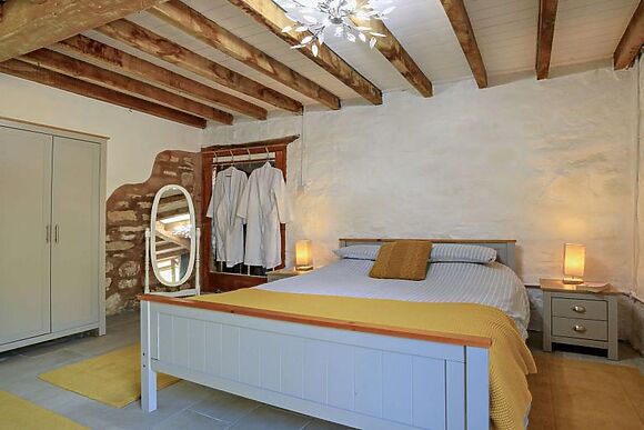 Duddlestone Farm Lambs View