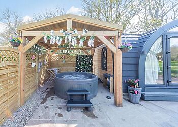 Rivers Edge Glamping Garden View