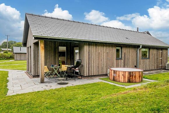 Osprey Gilestone Farm