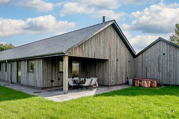 Fulmar Gilestone Farm