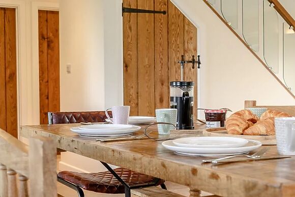 Fulmar Gilestone Farm