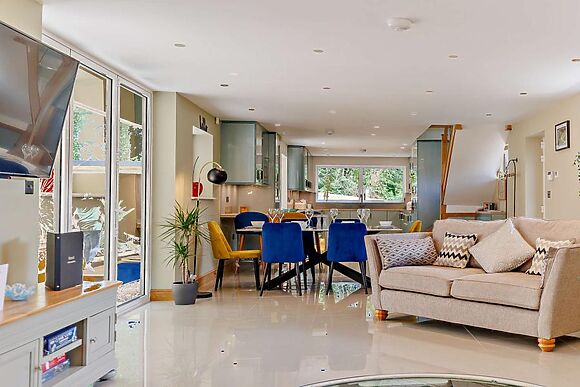 The Pool House Ludlow