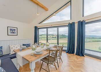 Llety Cariad Montgomery