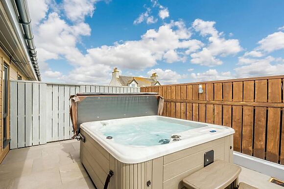 Bay View Longforth Farm Lodge