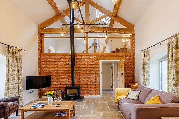 Coton Park Farm Barn