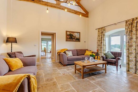 Coton Park Farm Barn