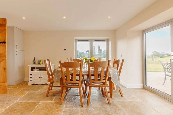 Coton Park Farm Barn