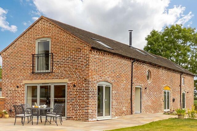 Coton Park Farm Barn