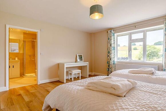 Valley View Peak District