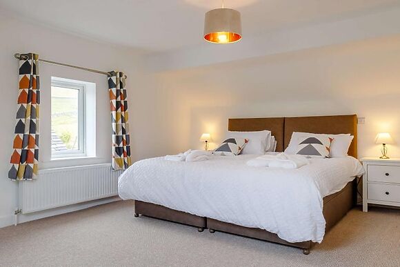 Valley View Peak District