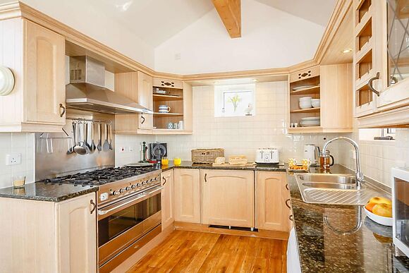 3-Bedroom House with Log Burner in Pwllheli
