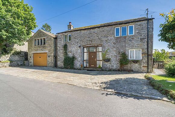 Oak Barn Starbotton