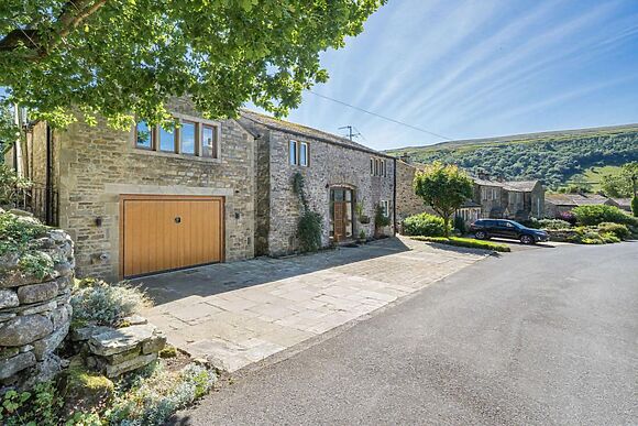 Oak Barn Starbotton