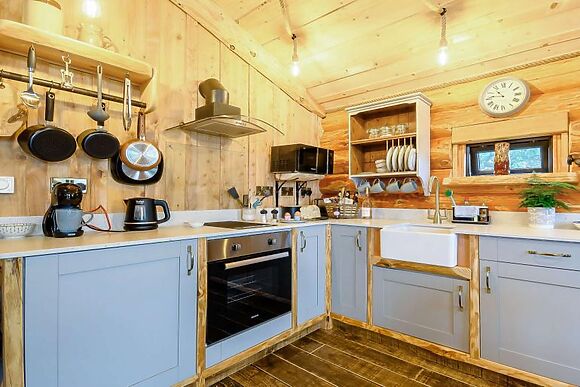 Rowan Tedstone Log Cabins