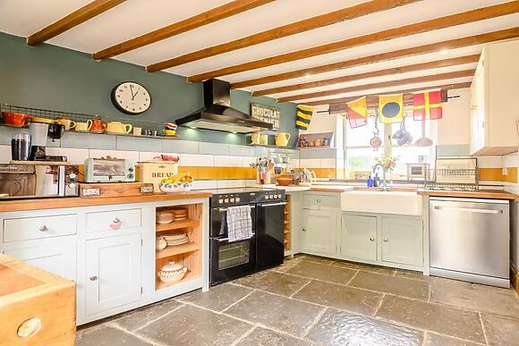 The Love Shack Somerset