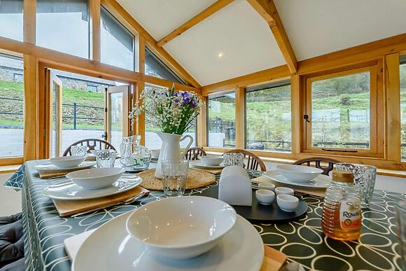 Ffrydiau Gwynion Farmhouse