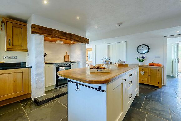 Ffrydiau Gwynion Farmhouse