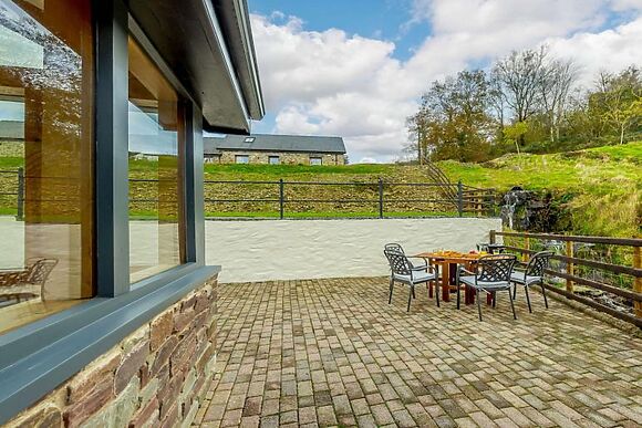 Ffrydiau Gwynion Farmhouse