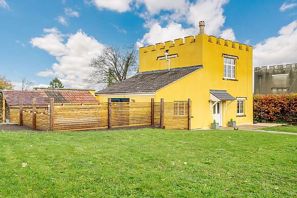 Tortworth Estate Old Lodge Cottage