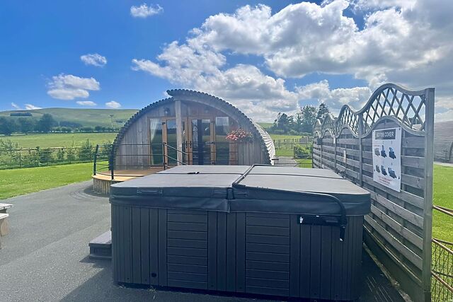 Hazel Tree Lodge Rhayader