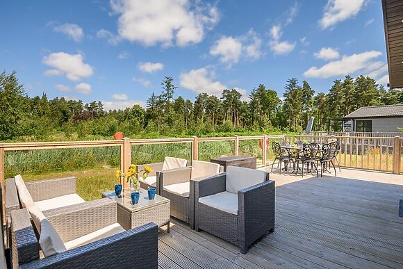 Waterlily Lodge