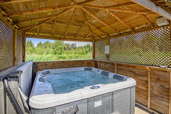 Waterlily Lodge