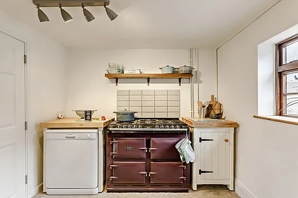 Ardens Court Farmhouse