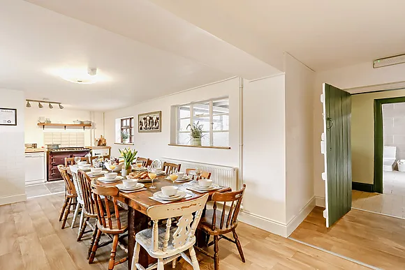 Ardens Court Farmhouse