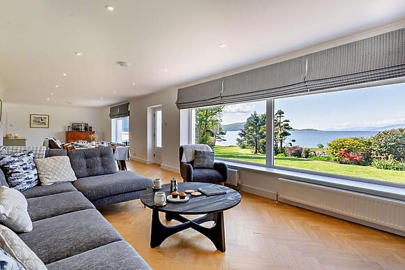 The White House Onich